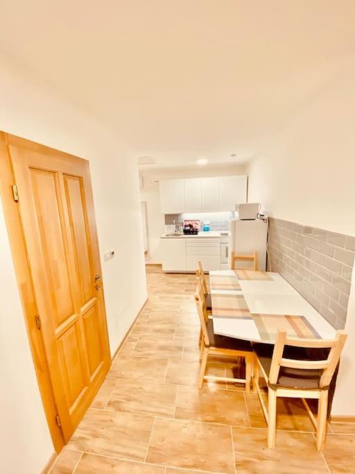 Lemon Premium Apartment Segedyn Zewnętrze zdjęcie